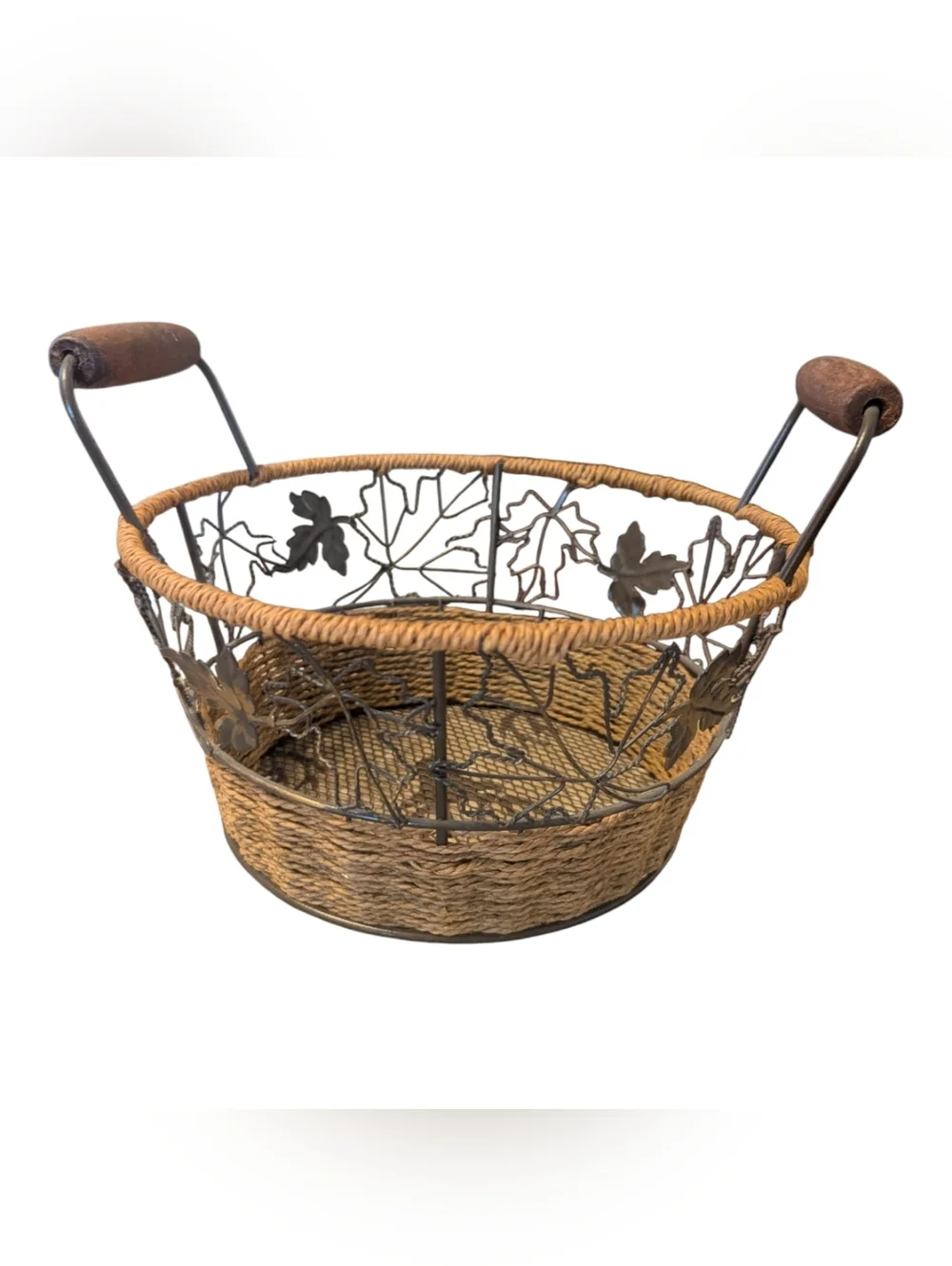 VTG Fall Themed Maple Leaves Wooden Handled Metal Wicker De Decorative Basket